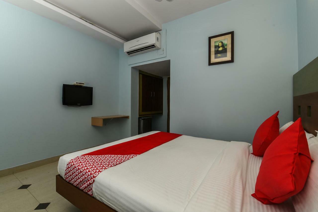 Hotel Balaji Grand Kākināda Exterior foto